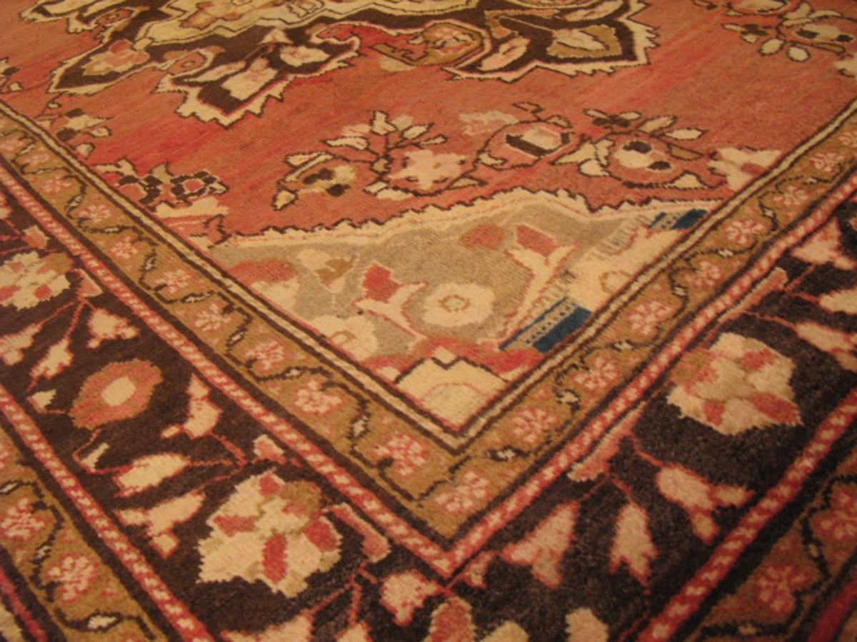 5' 2" x 6' 8" Persian Lilihan Rug image 9