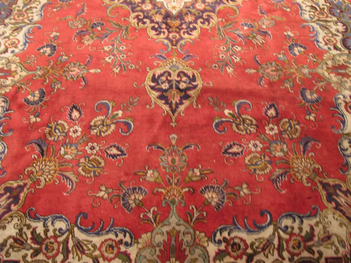 9' 1" x 15' 5" Persian Tabriz Rug image 8