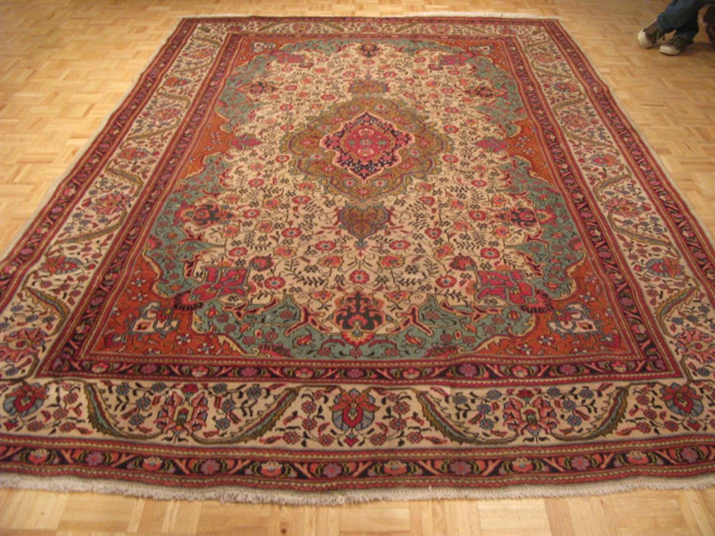 8' 0" x 11' 8" Persian Tabriz Rug image 1