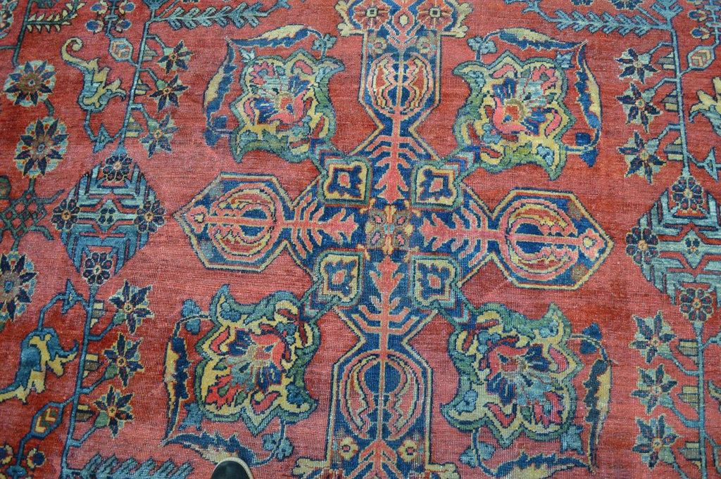 10' 5" x 13' 3" Persian Sarouk Rug image 8