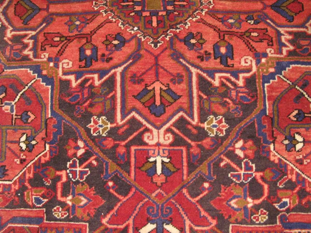 8' 0" x 11' 8" Persian Heriz Rug image 7