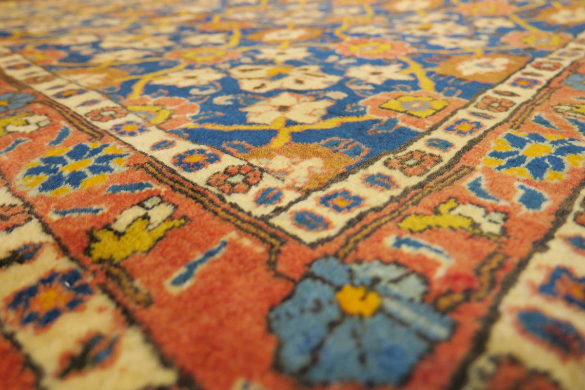 3' 6" x 5' 5" Persian Varavamin Rug image 1