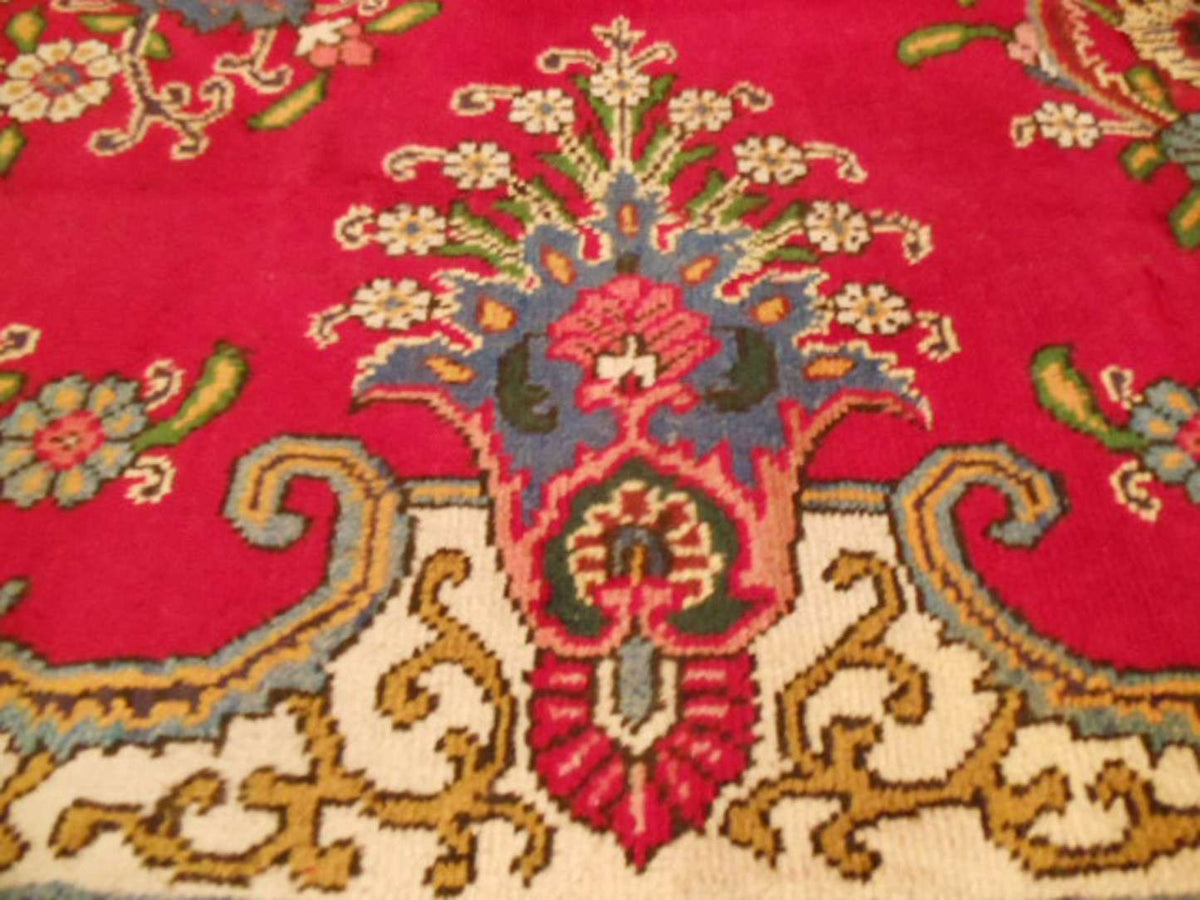 9' 4" x 12' 7" Persian Tabriz Rug image 2