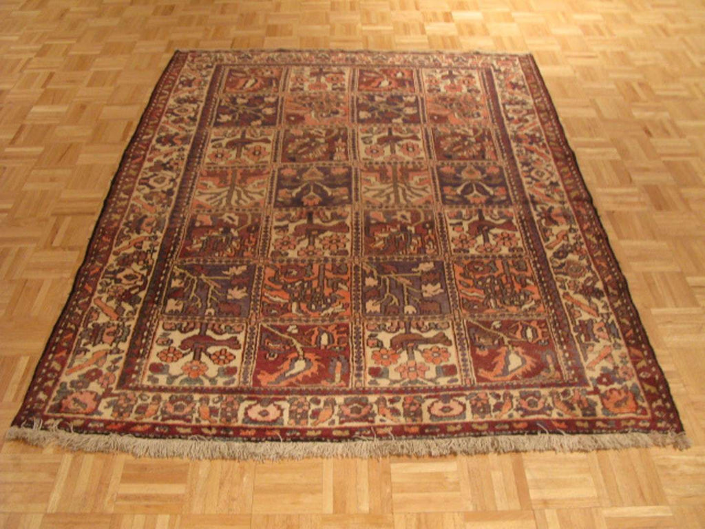 5' 5" x 6' 1" Persian Bakhtiari Rug image 4