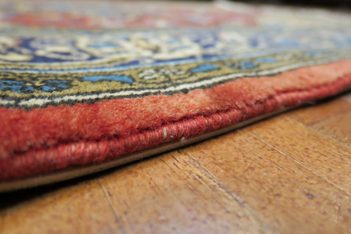 3' 5" x 5' 6" Persian Qoumsheh Rug image 6
