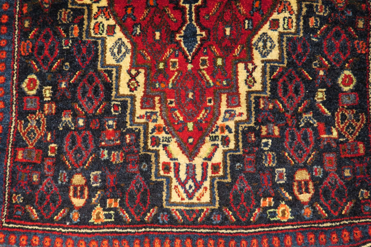 2' 2" x 3' 2" Persian Sanandaj Rug image 11