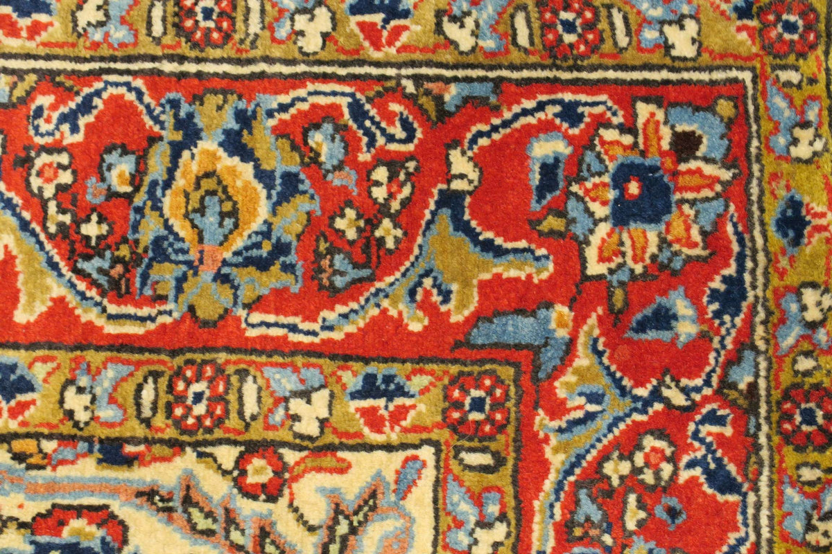 3' 4" x 5' 4" Persian Sarouk Rug image 10