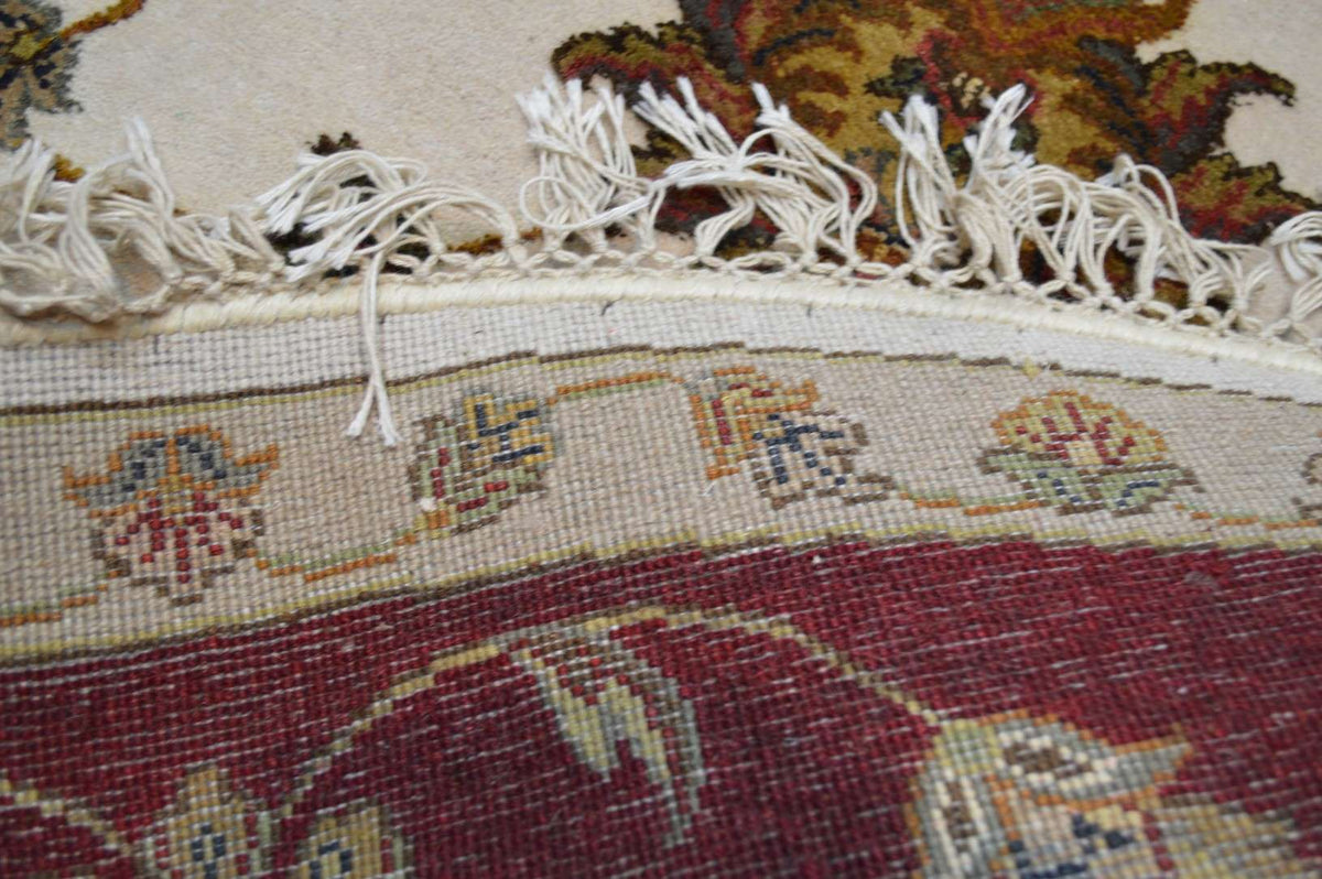 8' 4" x 8' 4" India Tabriz Round Rug image 9