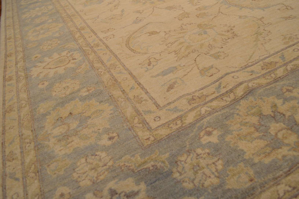 8' 9" x 11' 10" Pakistan Peshawar Rug image 3