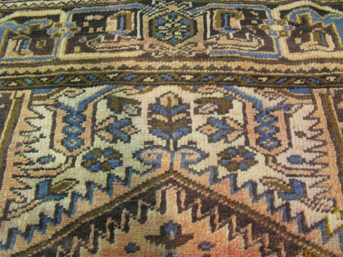 6' 8" x 10' 5" Vintage Heriz Rug image 8