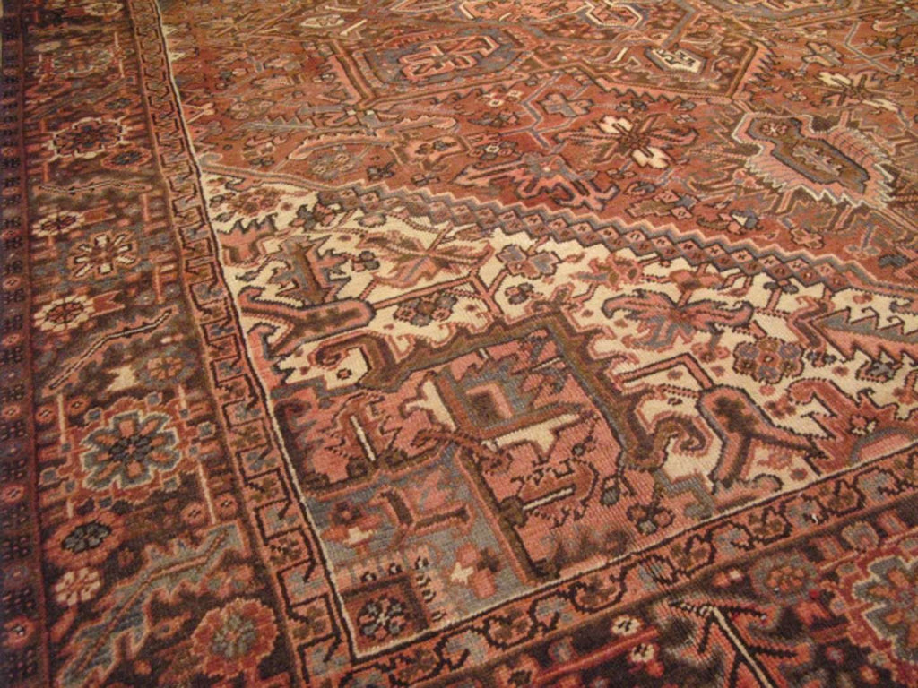 7' 9" x 11' 9" Persian Heriz Rug image 8