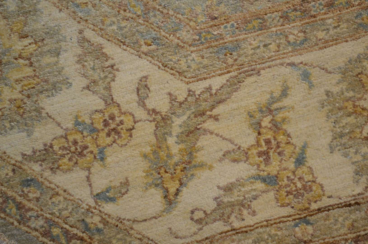 6' 0" x 6' 0" Pakistan Peshawar Octagon Rug image 5