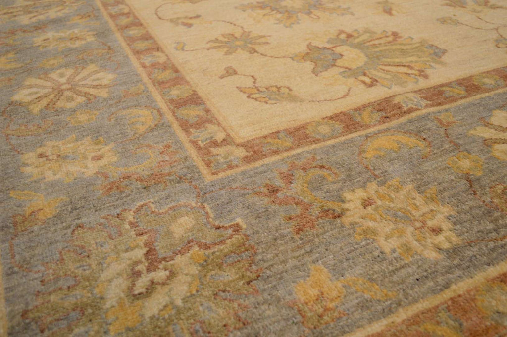 8' 4" x 9' 10" Pakistan Peshawar Rug image 7