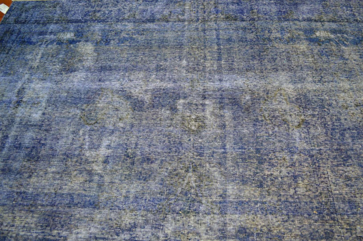 8' 8" x 12' 0" Pakistan Vintage Rug image 5