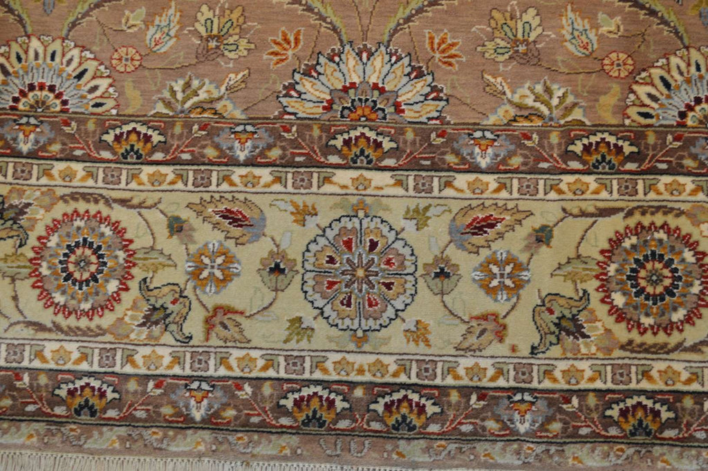 7' 8" x 9' 9" India Agra Rug image 11