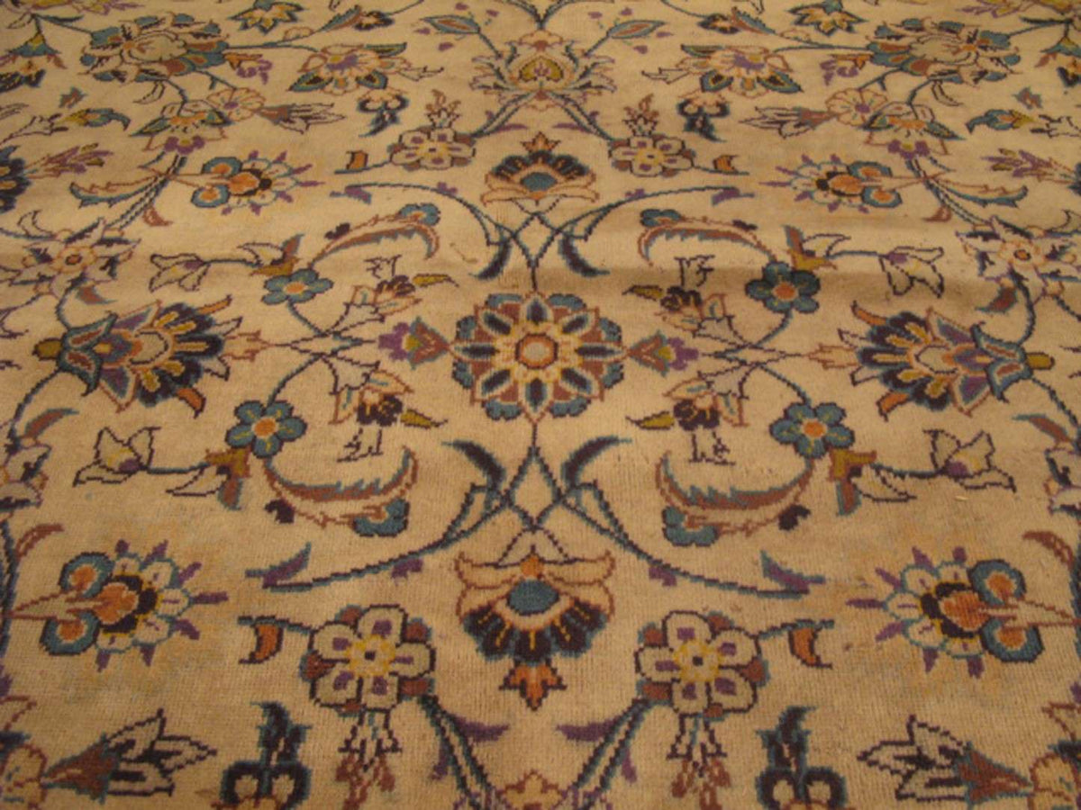 7' 0" x 10' 1" Persian Kashan Rug image 2