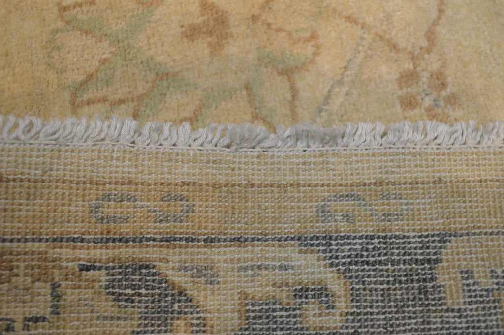 4' 0" x 5' 9" Pakistan Peshawar Rug image 11