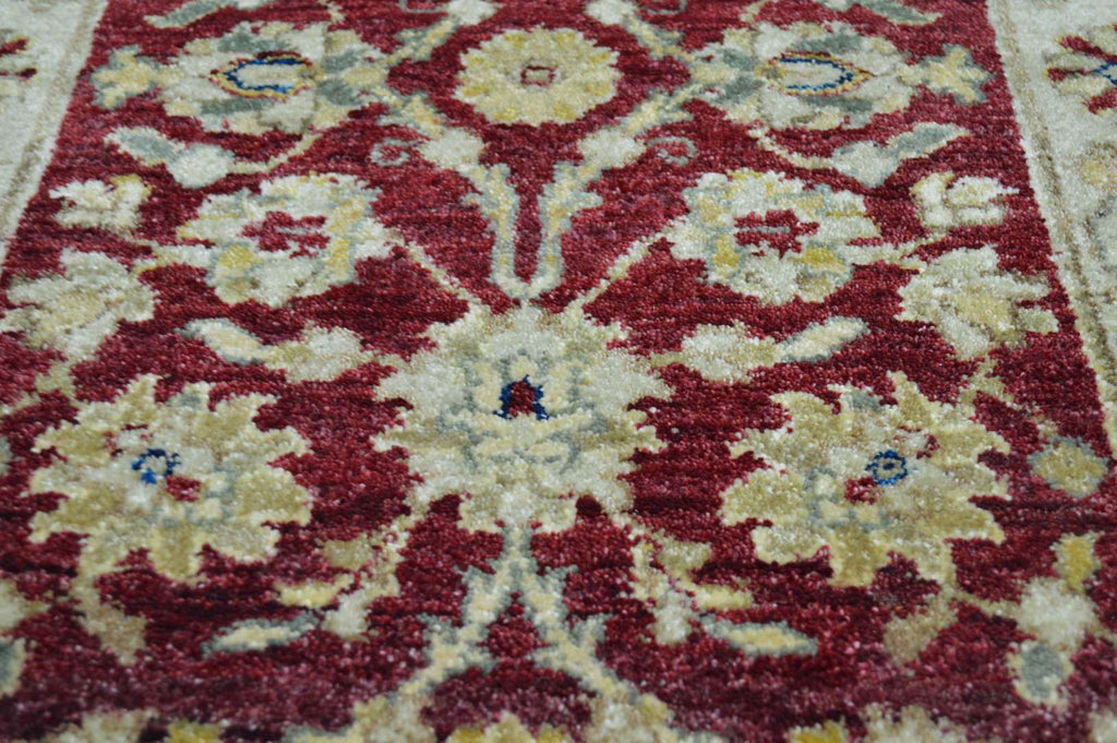 2' 0" x 3' 0" India Peshawar Rug image 7