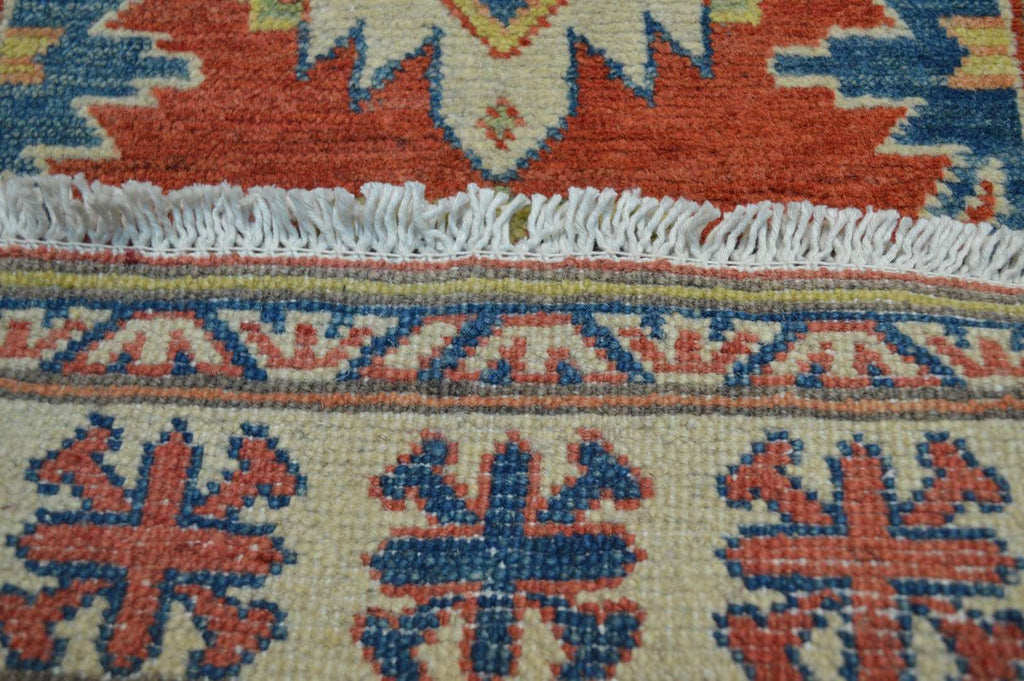 2' 7" x 4' 4" Pakistan Kazak Rug image 12