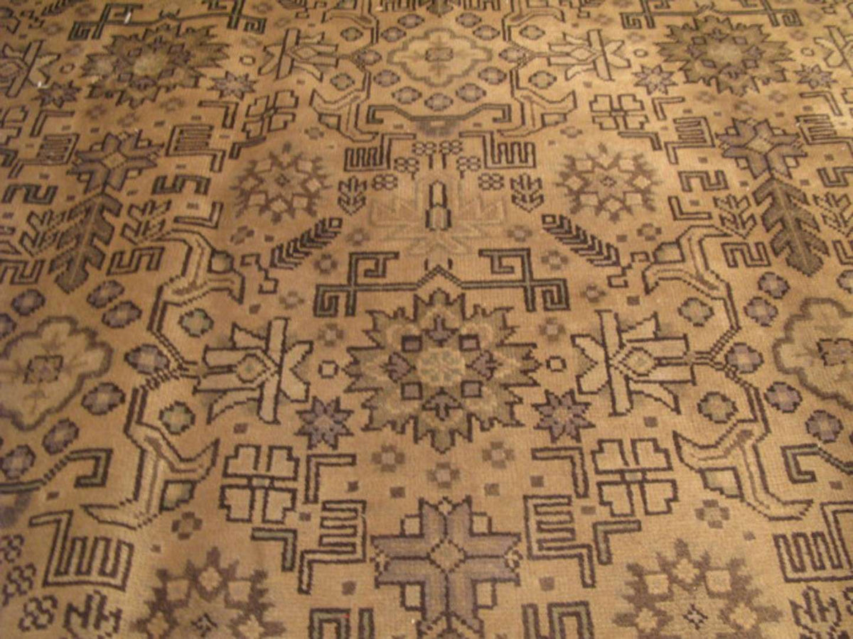 9' 1" x 12' 9" Persian Tabriz Rug image 3