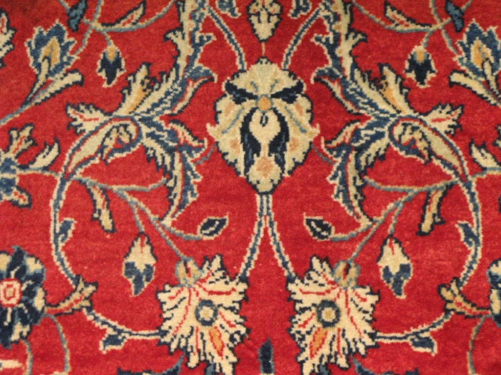8' 9" x 12' 9" Persian Sarouk Rug image 8