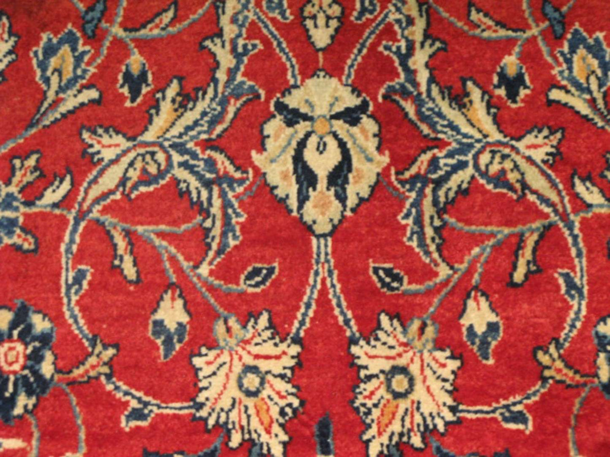 8' 9" x 12' 9" Persian Sarouk Rug image 8
