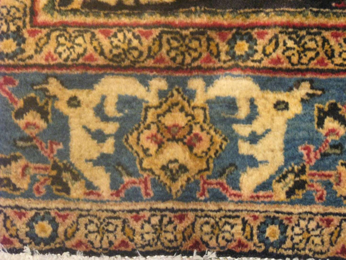 5' 4" x 9' 9" Persian Shahreza Rug image 4