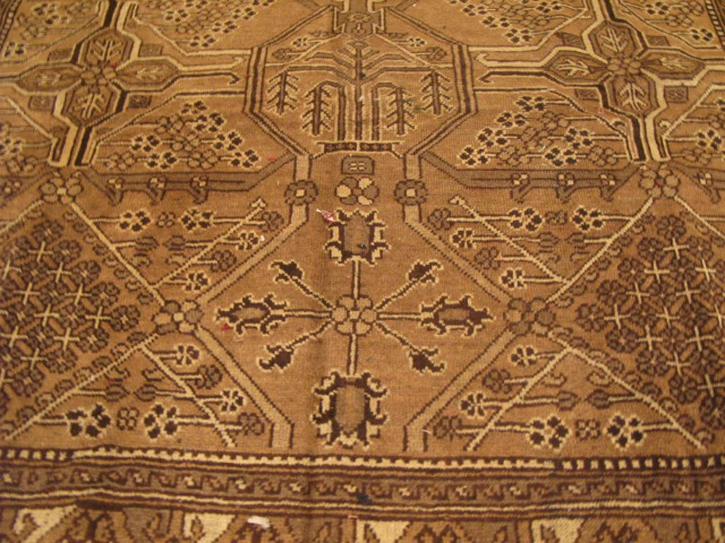 6' 8" x 9' 7" Persian Ferdows Rug image 3