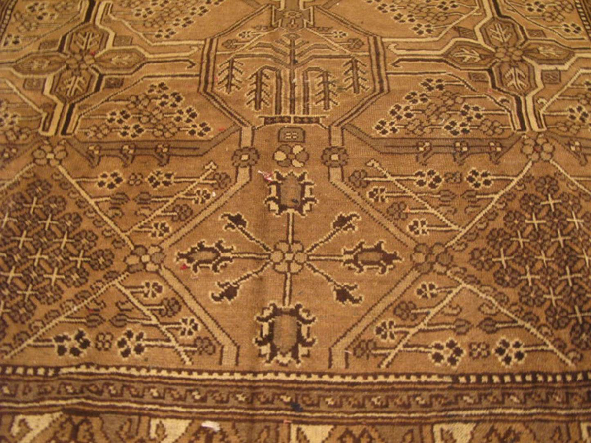 6' 8" x 9' 7" Persian Ferdows Rug image 3