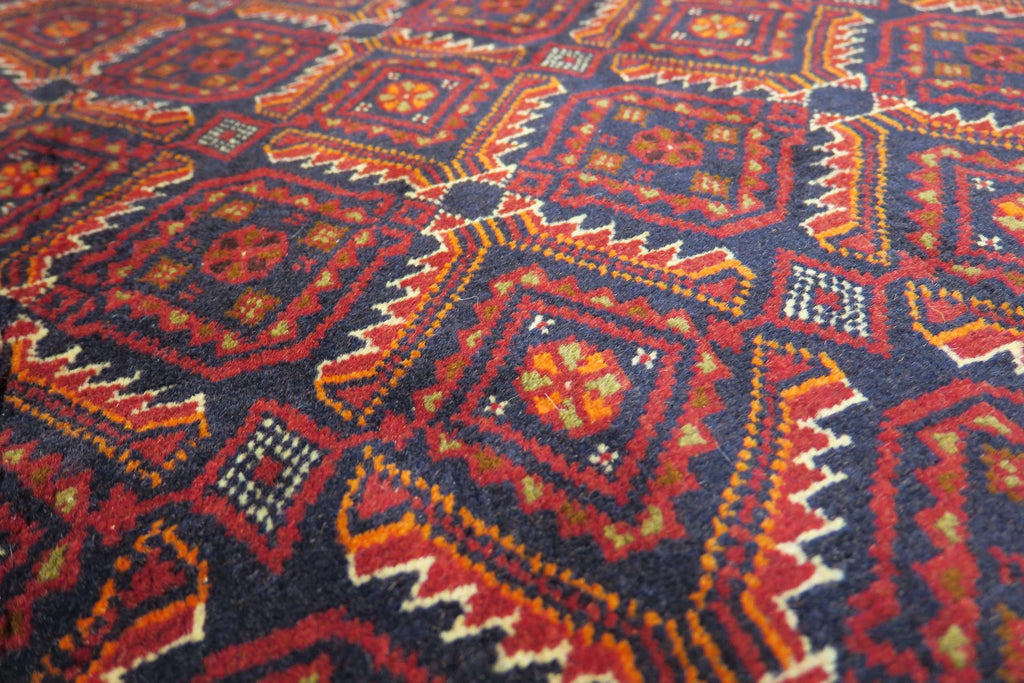 2' 9" x 5' 6" Persian Baluch Rug image 2