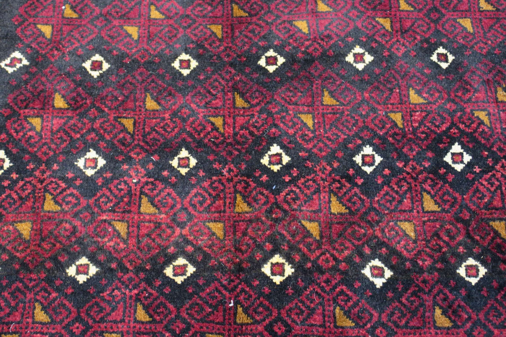3'8'' x 7'6'' Persian Baluch Rug image 2