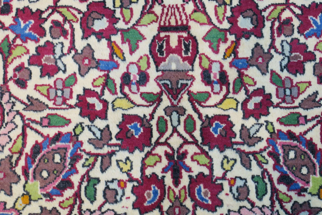 3' 0" x 5' 1" Persian Sarouk Rug image 2