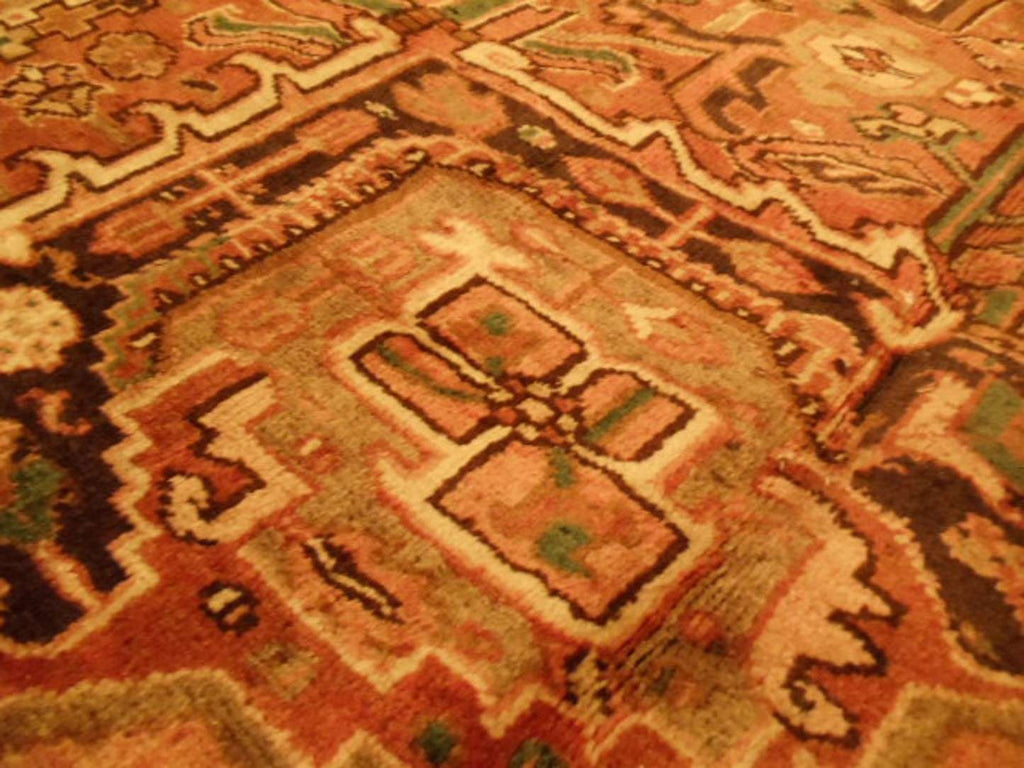 7' 1" x 11' 0" Persian Heriz Rug image 4