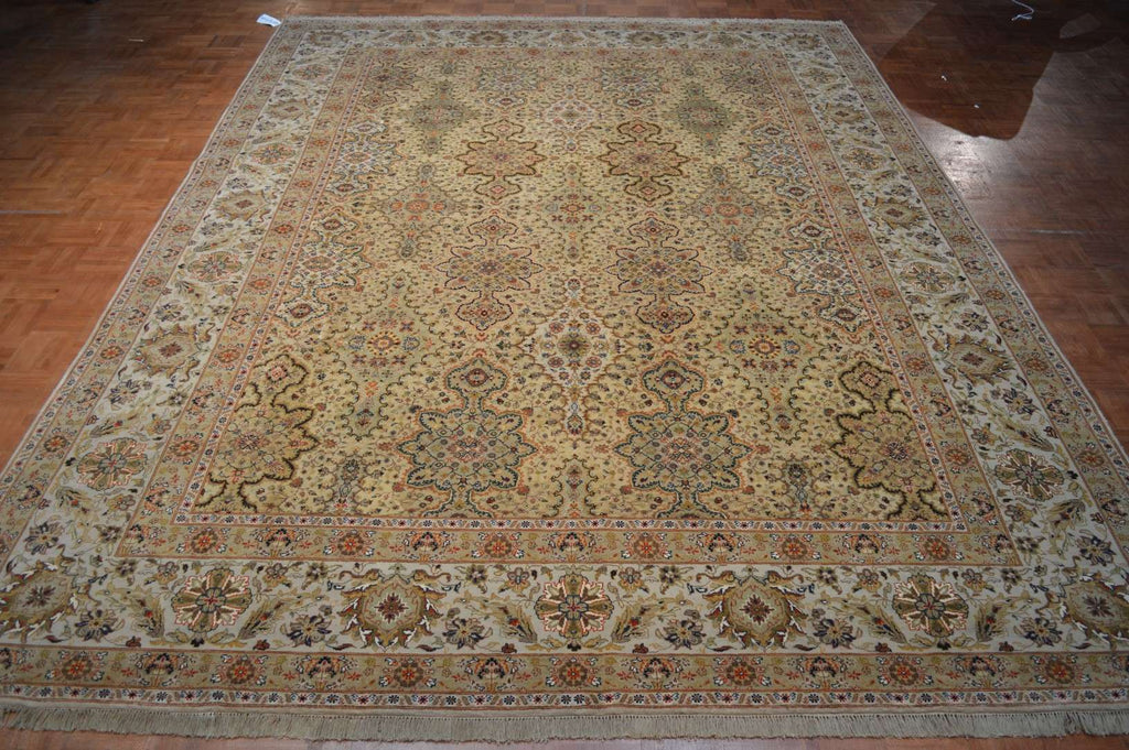 8' 9" x 11' 8" India Agra Rug image 1