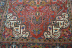 7' 7" x 11' 3" Persian Heriz Rug image 4