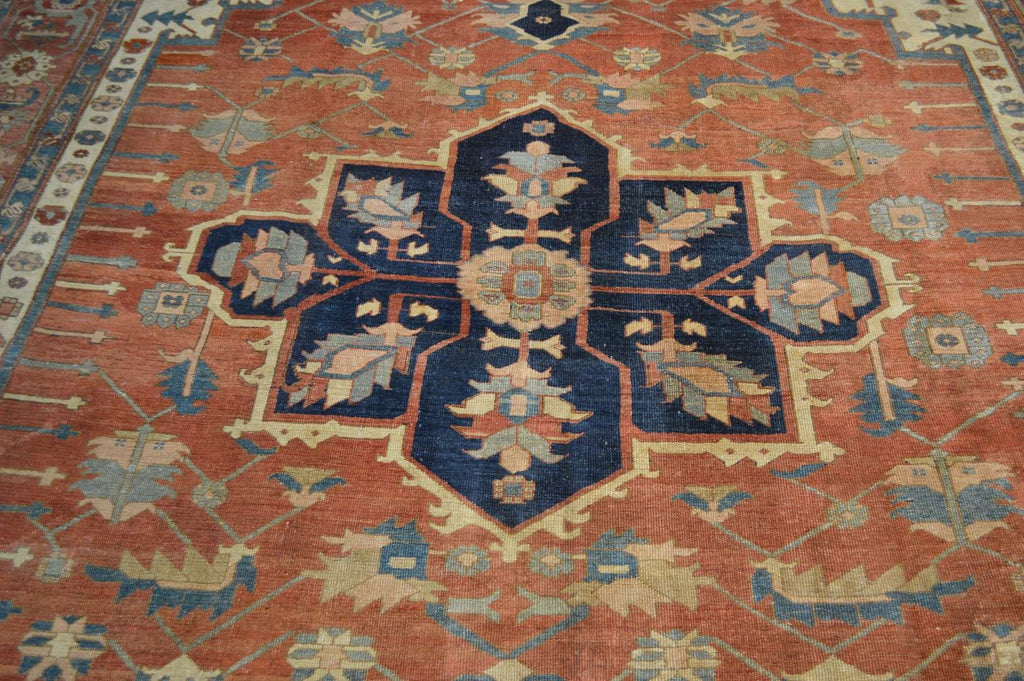 9' 4" x 13' 2" Persian Serapi Rug image 3