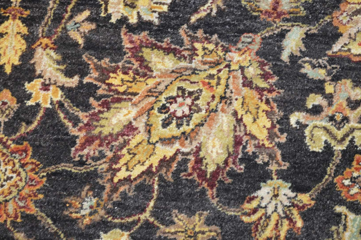 7' 9" x 8' 1" India Sultanabad Square Rug image 2