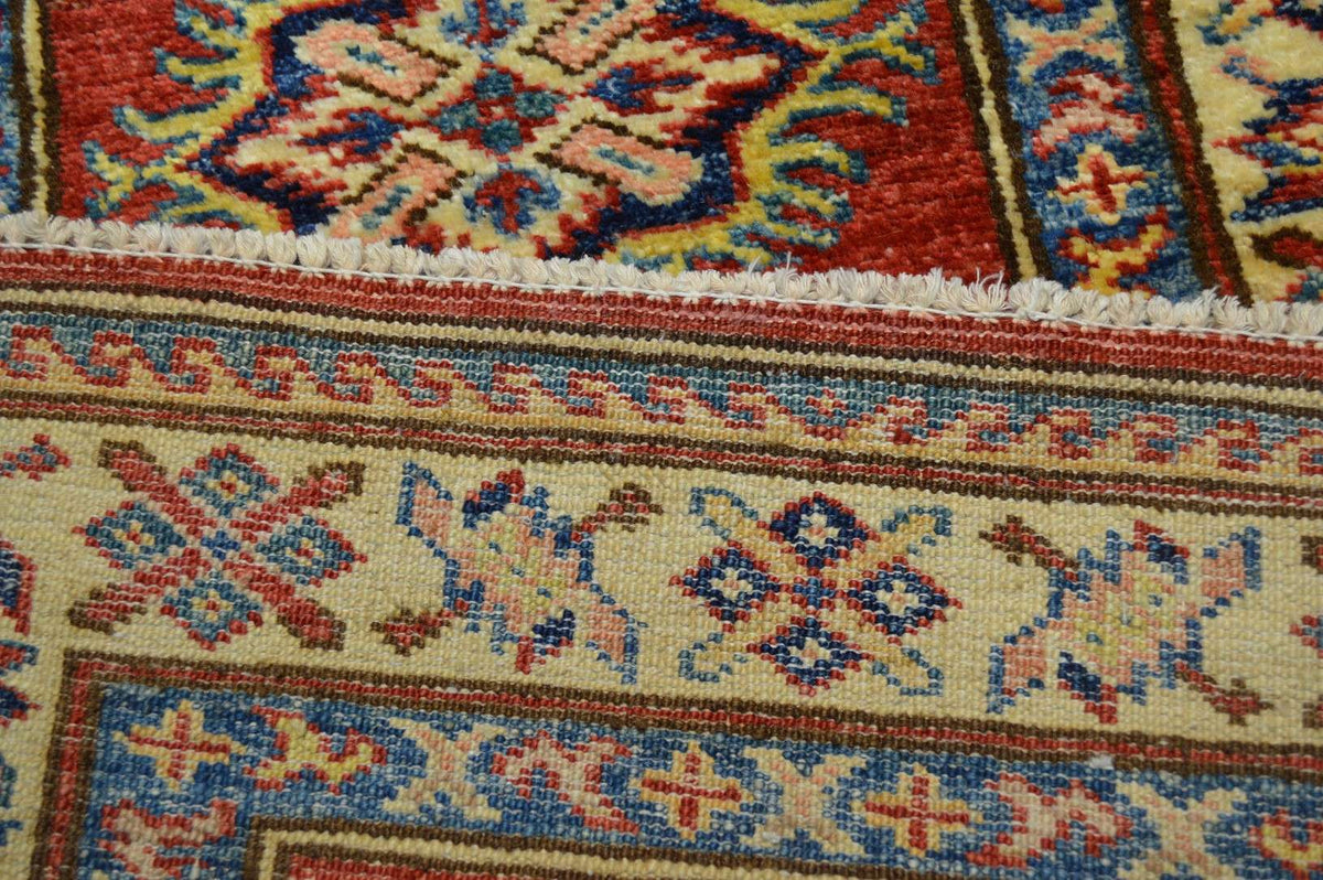 2' 0" x 5' 6" Pakistan Kazak Runner image 11