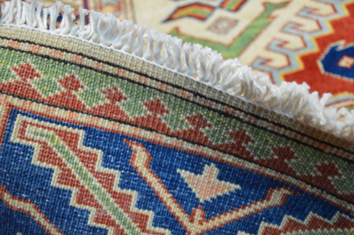 4' 1" x 5' 3" Pakistan Shirvan Rug image 12