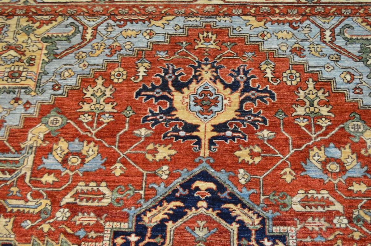 8' 2" x 10' 0" Pakistan Serapi Rug image 9