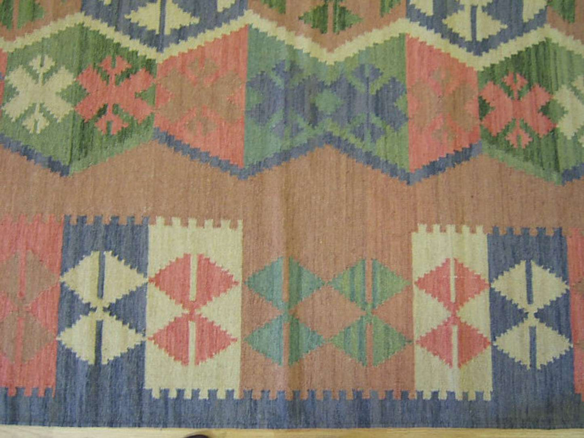 6' 5" x 8' 2" India Kilim Rug image 2