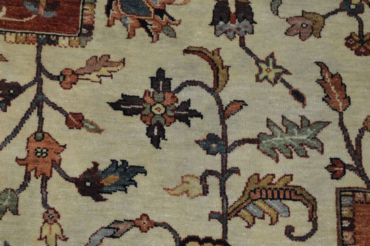 11' 8" x 19' 8" India Serapi Rug image 3