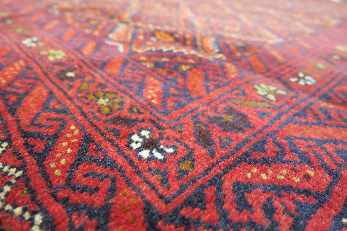 2' 9" x 5' 6" Persian Baluch Rug image 11