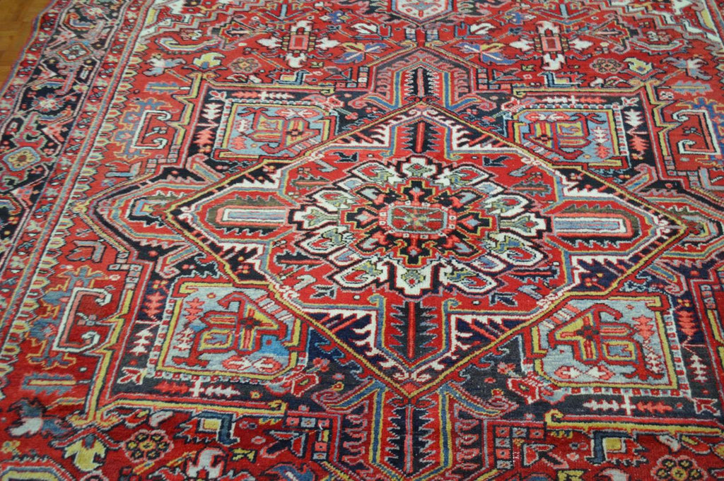 8' 3" x 11' 8" Persian Heriz Rug image 6