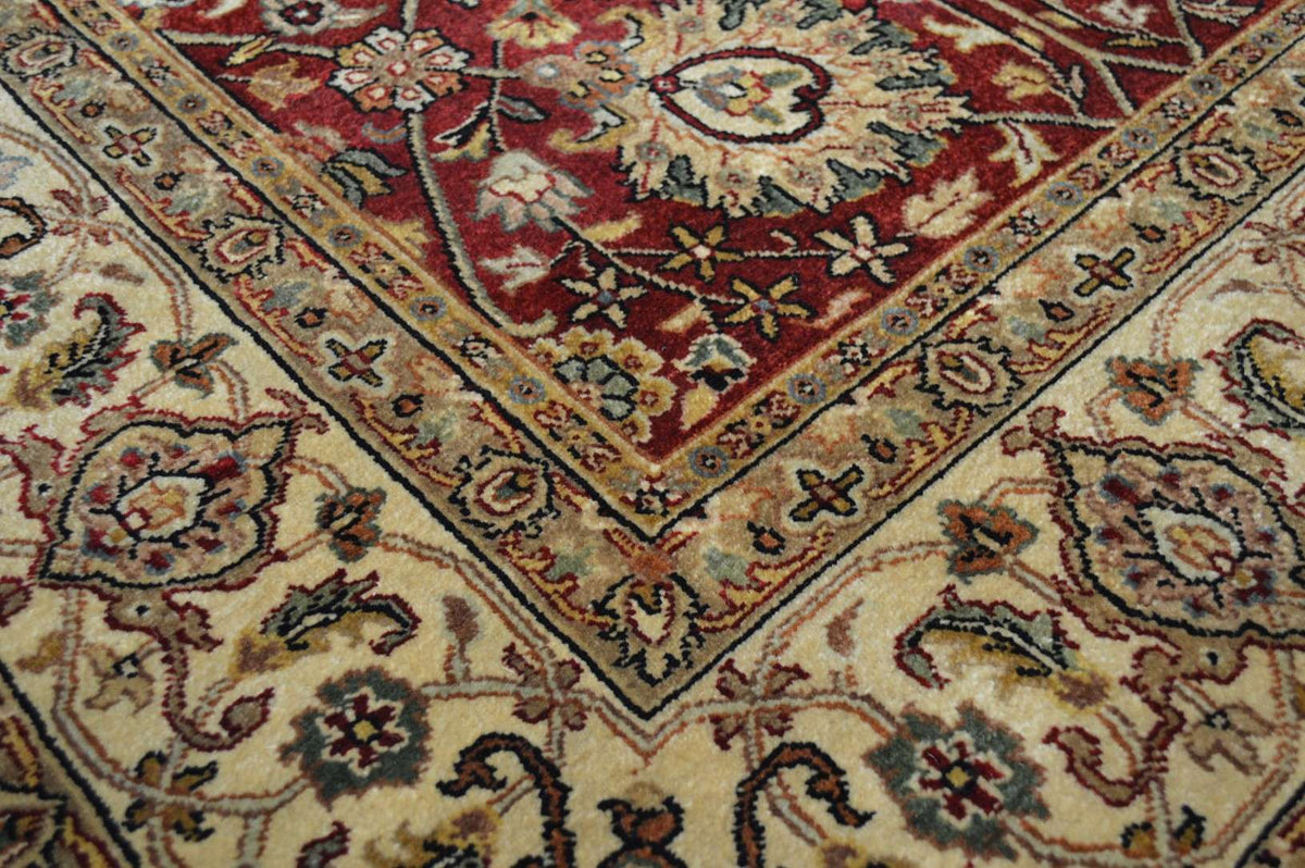 6' 1" x 9' 3" India Agra Rug image 3
