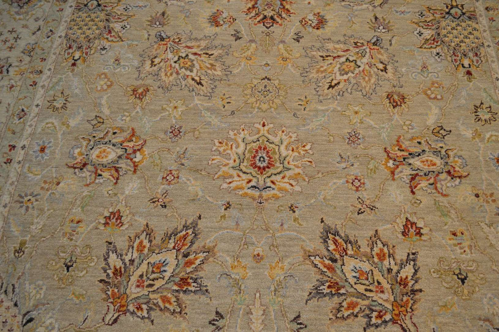 8' 0" x 8' 3" India Sultanabad Square Rug image 6