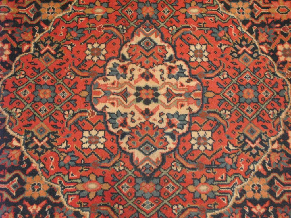 7' 3" x 10' 0" Persian Sarouk Rug image 3