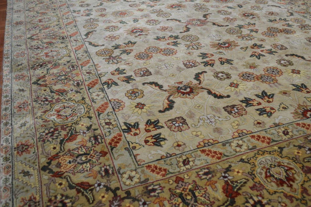 5' 1" x 7' 1" India Agra Rug image 9