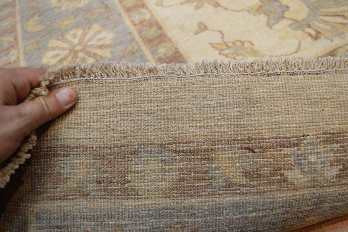 8' 4" x 9' 10" Pakistan Peshawar Rug image 11