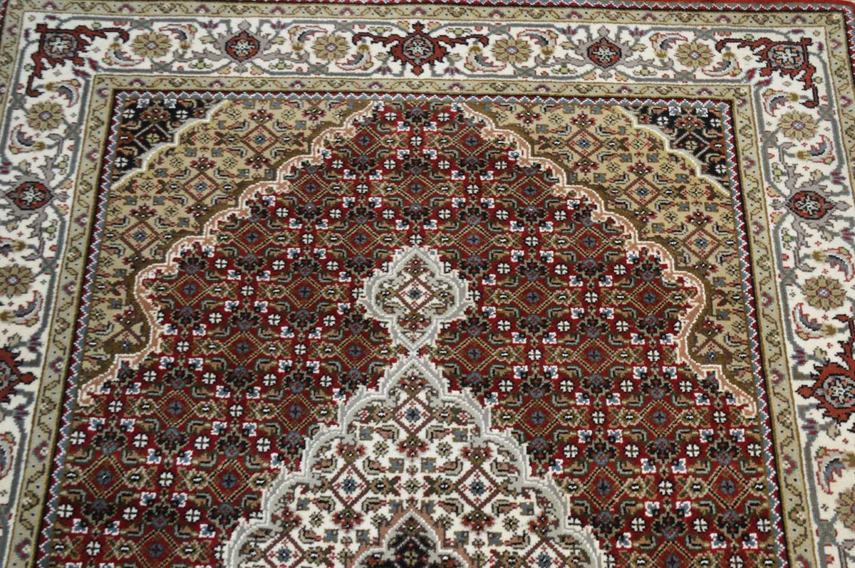 4' 0" x 6' 1" India Bijar Rug image 2